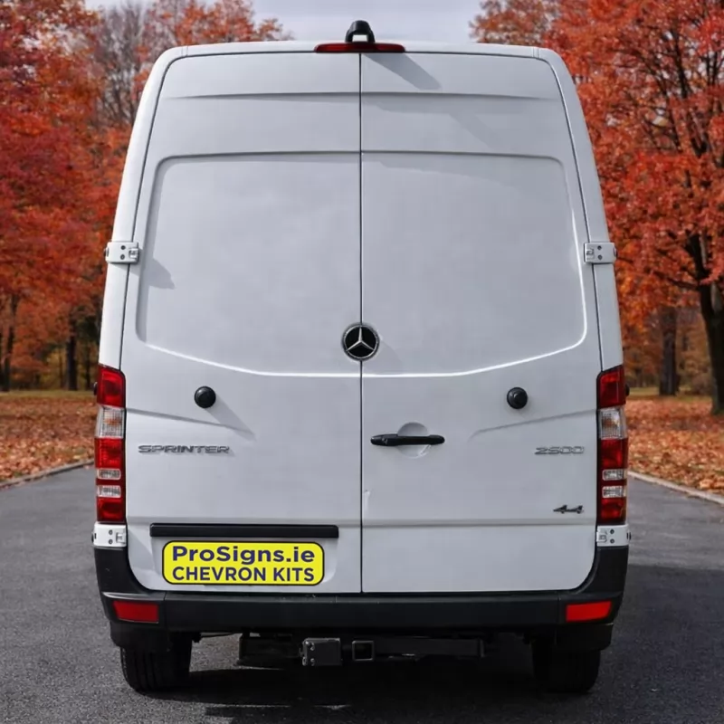 Mercedes Sprinter 2006–2018 MR (H2) rear view van (double rear doors)
