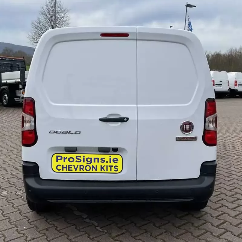 Fiat Doblo 2024–Present rear view van (double rear doors)