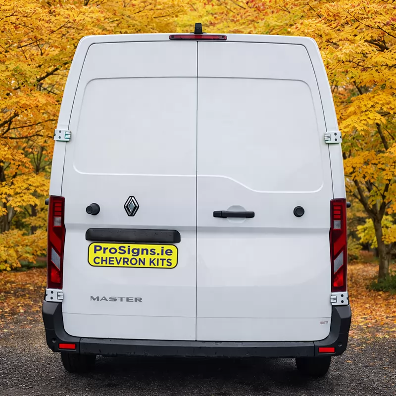 Renault Master 2024–Present MR (H2) rear view van (double rear doors)